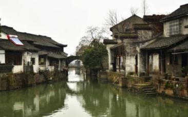 我在移动微法院立案了，但是系统升级，之前的案件不见了，怎么回事呢？法院删了？游戏画面